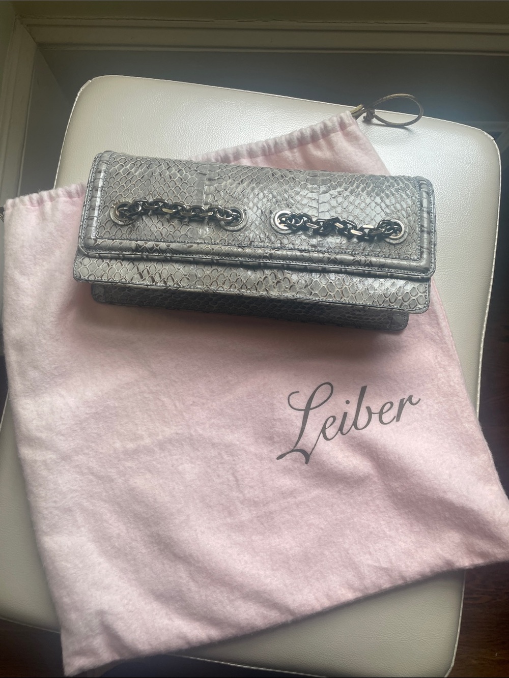 Judith Leiber python Grey clutch Decorated silver tone chain in the front - Picture 16 of 16